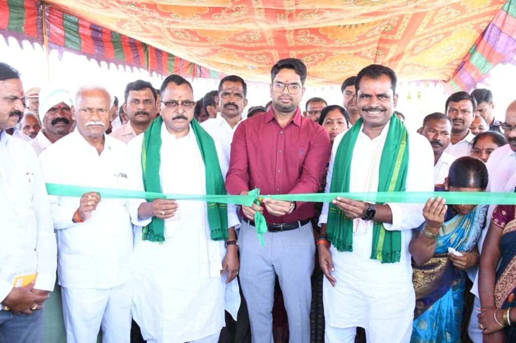 ప్రజా ప్రభుత్వంలో రైతులకు, మహిళలకు సమున్నత స్థానం whatsapp image 2026 04 22 at 1.10.18 pm