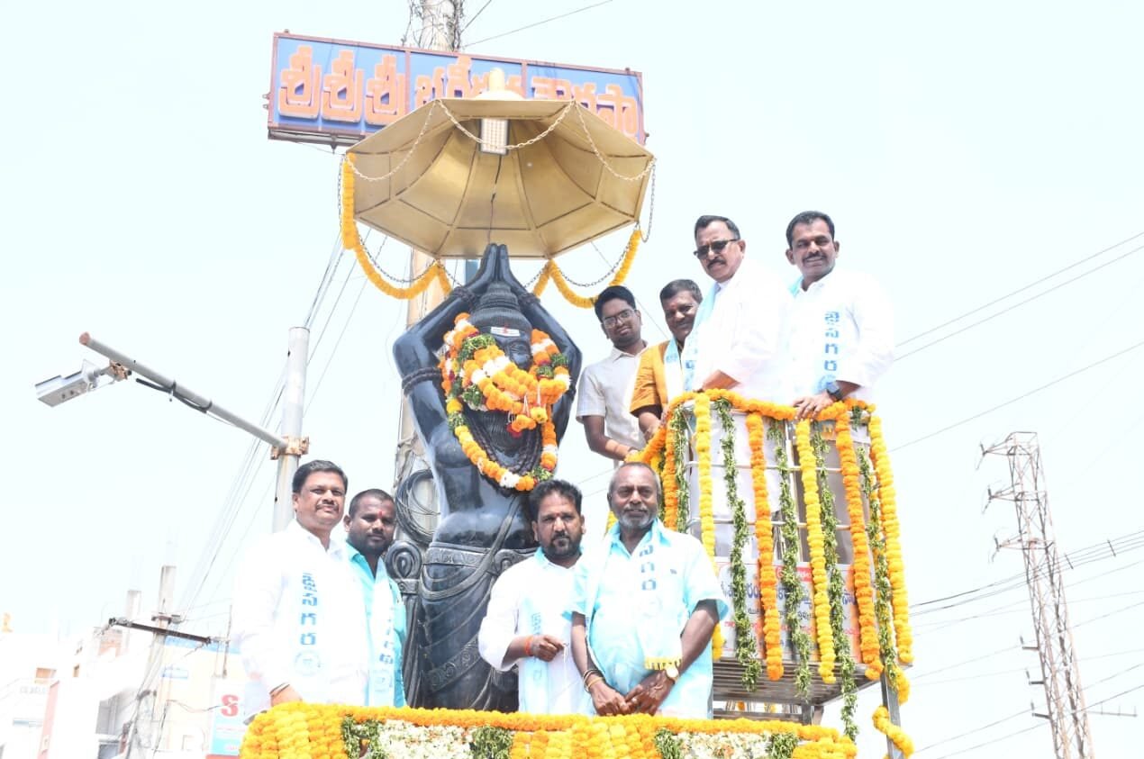 కఠోరమైన దీక్షతో దివి నుంచి భువికి గంగను రప్పించిన మహనీయుడు శ్రీ భగీరథ మహర్షి whatsapp image 2026 04 23 at 12.16.14 pm