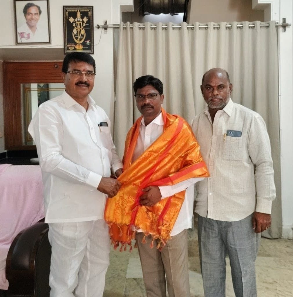 మన అభివృద్ధి సమాజ సేవకు ఉపయోగపడాలి whatsapp image 2026 05 01 at 3.06.03 pm